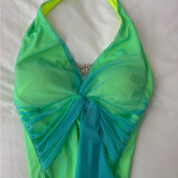 Cache Green and Blue Embellished Dress a Brilliant Rhinestone Center and Back - Picture 3 of 4